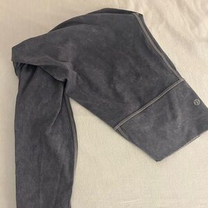 28” Lululemon women’s leggings